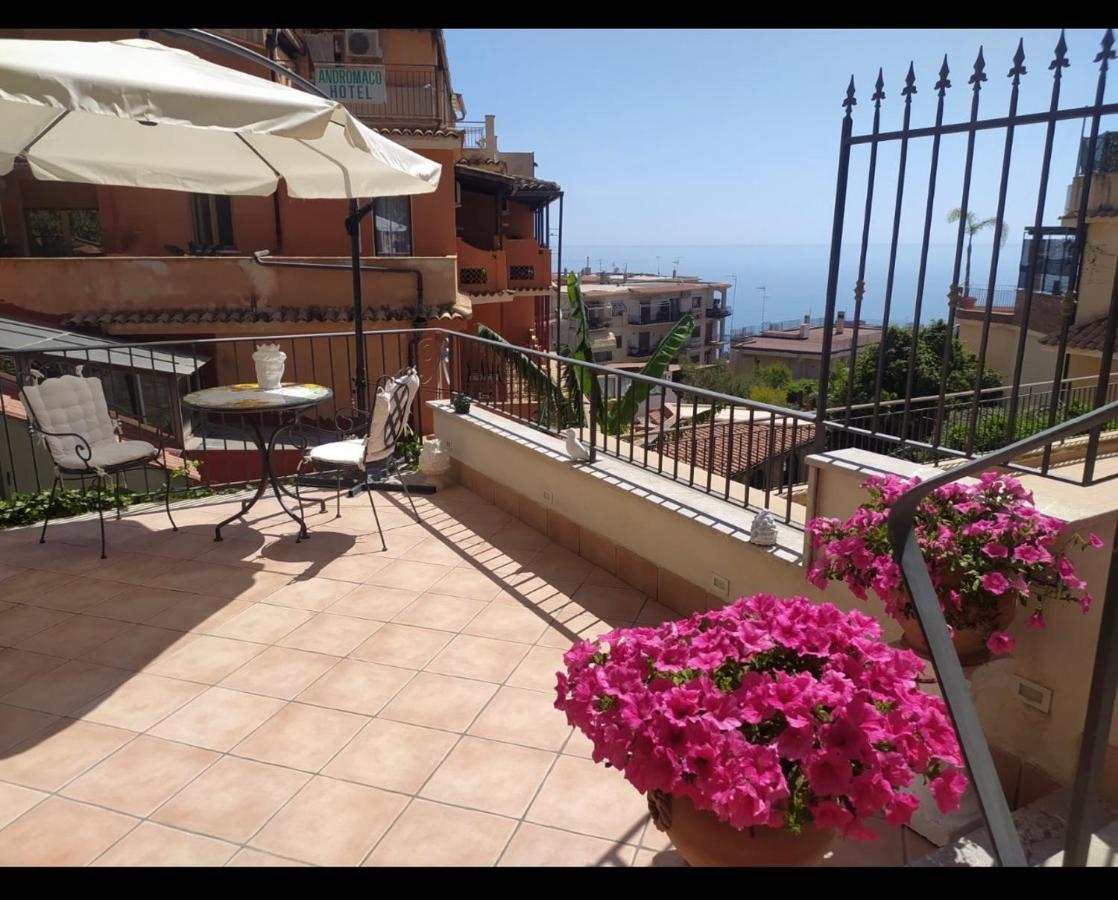 Apartment Marifra Garden Taormina Dış mekan fotoğraf