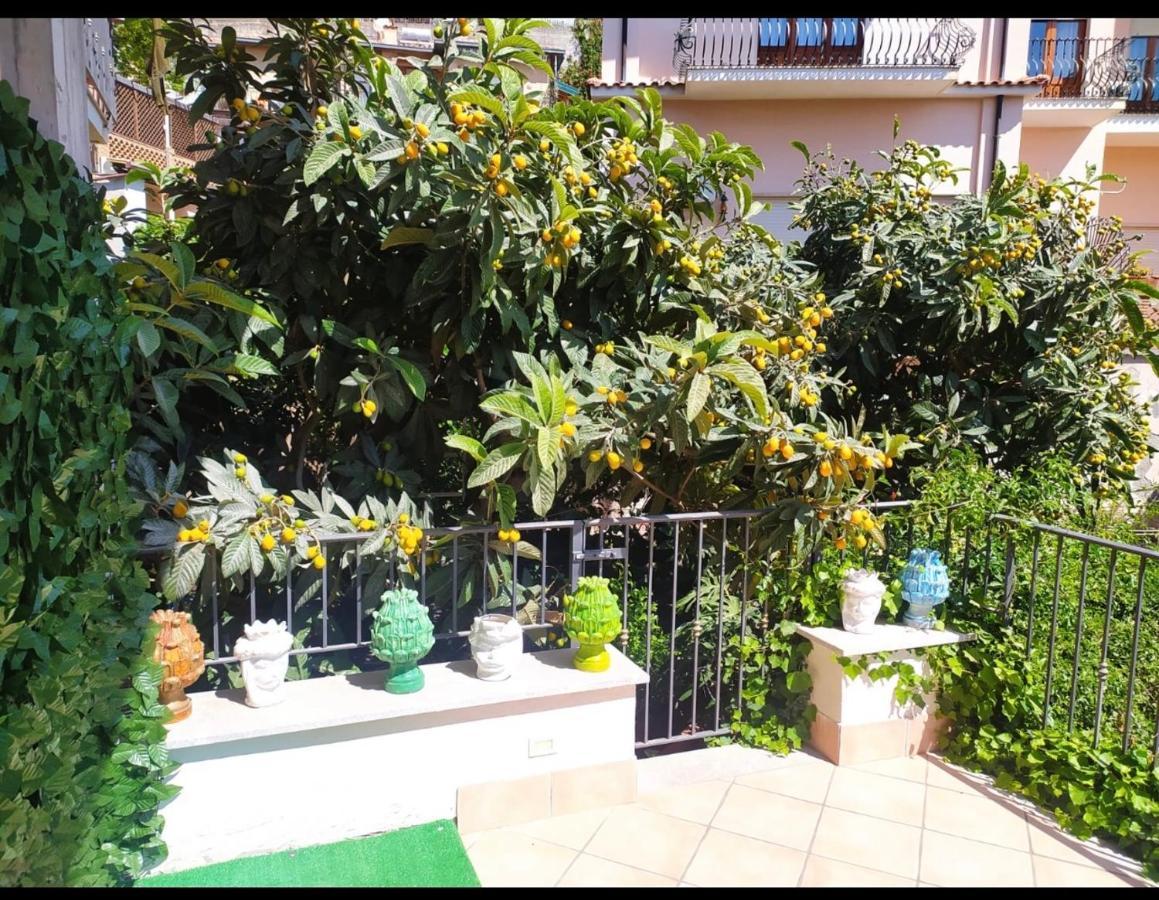 Apartment Marifra Garden Taormina Dış mekan fotoğraf