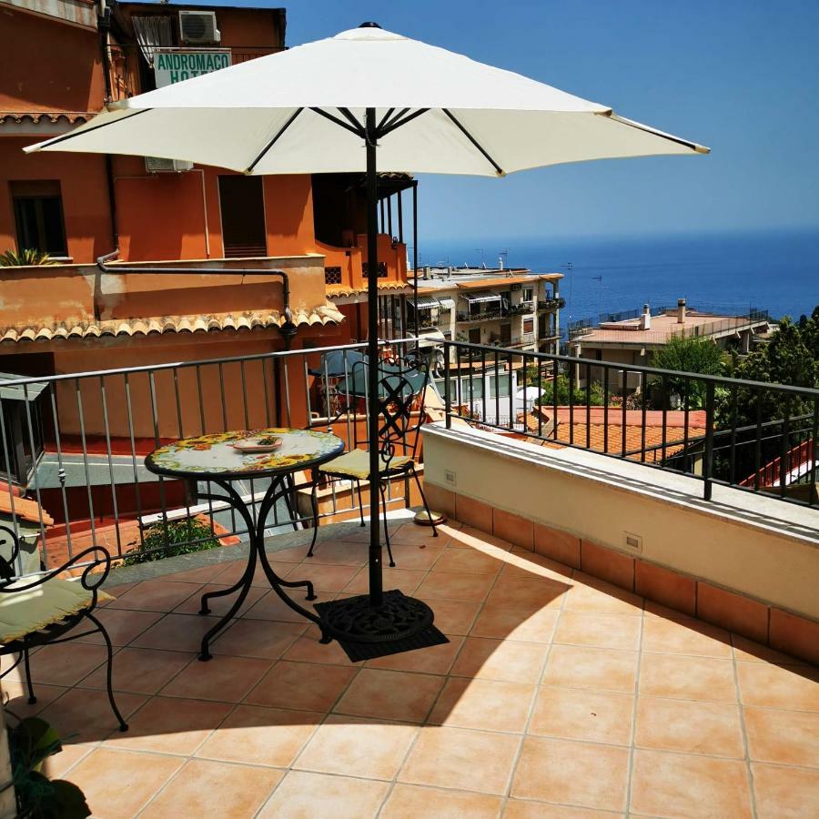 Apartment Marifra Garden Taormina Dış mekan fotoğraf